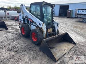 lot 66 image: 2015 Bobcat S590 skid steer. 3248 hours. 2 sp...