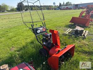 lot 102 image: Ariens Deluxe 30 snowblower. Operational cond...
