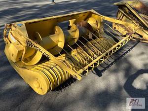 lot 109 image: New Holland 890W chopper head. 72 inch pickup...