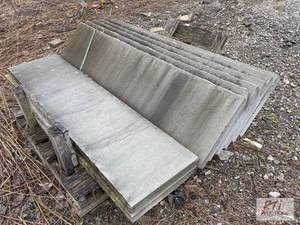 lot 154 image: Pallet of (8) bluestone slabs, each approxima...