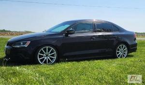 lot 11 image: 2011 Volkswagen Jetta TDI. VIN 3VW3L7AJ4BM09...