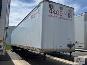 lot 33 image: 2006 Great Dane 731TJ dry van trailer. 68,000...