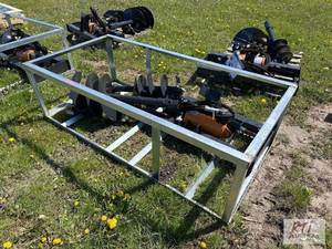 lot 62 image: Wolverine hydraulic post hole digger with 12i...