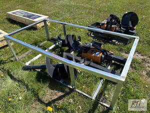 lot 65 image: Wolverine hydraulic post hole digger with 12i...
