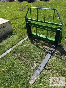 lot 81 image: Kivel pallet forks with 48in tines with John ...