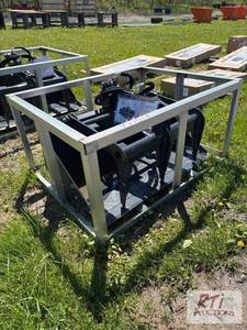 lot 113 image: LandHonor 44in grapple bucket for mini skid l...