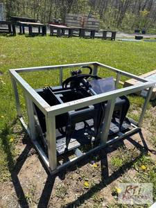 lot 114 image: LandHonor 44in grapple bucket for mini skid l...