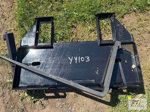 lot 123 image: Step through pallet forks with 42in tines for...