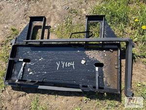 lot 124 image: Step through pallet forks with 42in tines for...