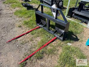 lot 135 image: LandHonor dual prong bale spear for skid load...