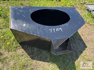 lot 141 image: Concrete bucket for mini skid loader. MDI It...
