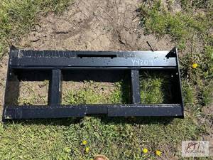 lot 147 image: Skid loader attachment carriage. MDI Item is...