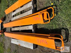 lot 149 image: 2X 7ft fork extensions. MDI Item is located ...