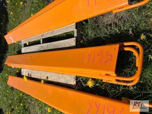 lot 158 image: 7ft fork extensions. MDI Item is located at ...
