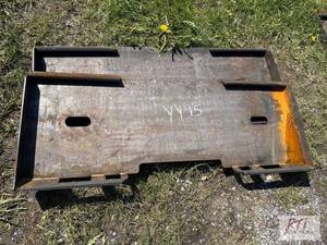 lot 168 image: 2X Closed skid loader mounting plates. MDI I...
