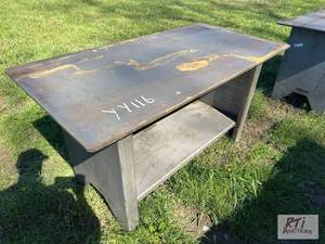 lot 209 image: Heavy duty welding table, 57.5 x 29. MDI Ite...