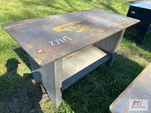 lot 212 image: Heavy duty welding table, 57.5 x 29. MDI Ite...