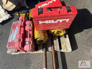 lot 1 image: Pallet with miscellaneous power tools, and ex...