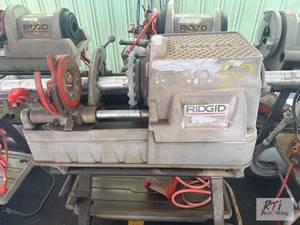 lot 50 image: Rigid 535 pipe threader on rolling cart....