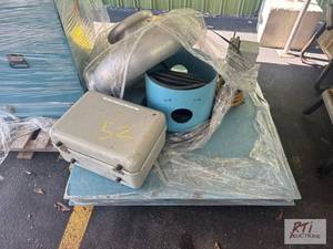 lot 52 image: DC INSUL Tester 8175 Pl unit....