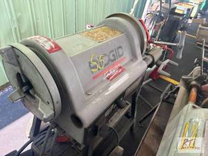 Ridgid 1224 pipe threader on steel wheeled ca...