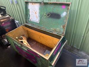 lot 60 image: Steel 4 x 2 storage job box....