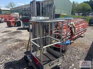 lot 80 image: Genie platform lift 24 foot....