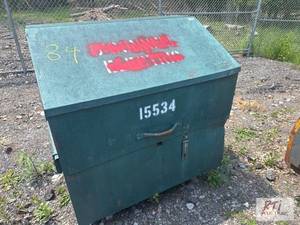 lot 84 image: Steel storage job�cabinet on wheels...