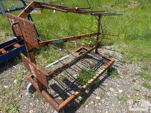 lot 91 image: Steel wire cart on wheels....