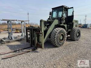 1986 International Hough M10A rough terrain f...
