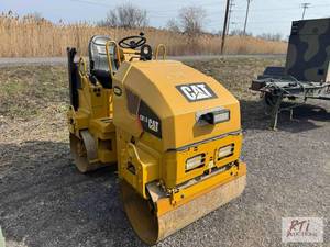 2019 CAT CB1.8 roller. 2703 hours. Double dru...