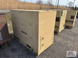 lot 7 image: 2009 DRS Fermont MEP-804B 15Kw generator. 515...