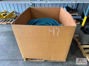 lot 60 image: Lot of vacuum hose...