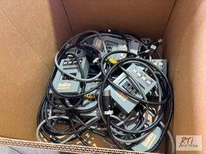 lot 68 image: Lot of transfer switches...