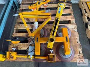 lot 72 image: Anver vacuum lifter. 160lb capacity...