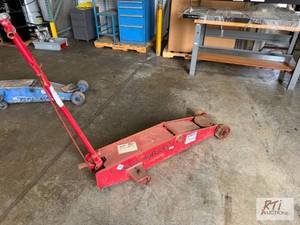 lot 86 image: 10 ton floor jack...
