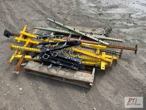 lot 121 image: Lot of heavy duty dollys&nbspand trench box ...