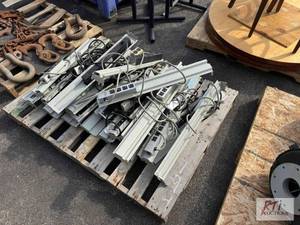 lot 144 image: Industrial power stripssurge protectors...