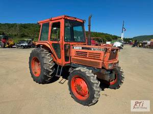 lot 10 image: Kubota M7950DT tractor, 4WD, cab, 3...