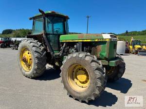 lot 37 image: John Deere 4560 tractor, 4WD, cab, ...