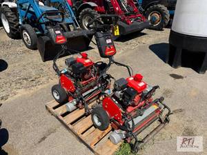 lot 91 image: (2) Jacobsen walk behind greens mow...