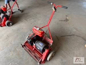 lot 101 image: Jacobsen 22 greens reel mower. Not ...
