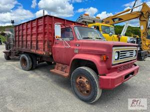 lot 116 image: 1979 Chevy C60 single axle dump tru...