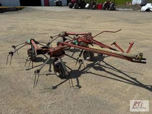 lot 136 image: Deutz Fahr 4-star tedder, needs rep...