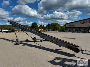 lot 143 image: Double chain elevator with electric...