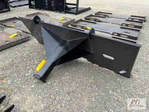 lot 194 image: Skid loader hitch receiver...