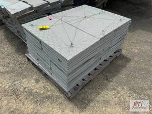 lot 225 image: Cut rectangular 3ft bluestone paver...