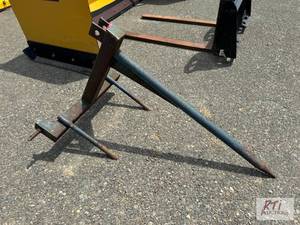 lot 243 image: 3pt bale spear...