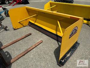 lot 245 image: Worksaver 8ft skid loader snow push...