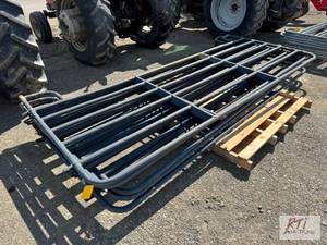 lot 256 image: 6X 4 x 12 gates...